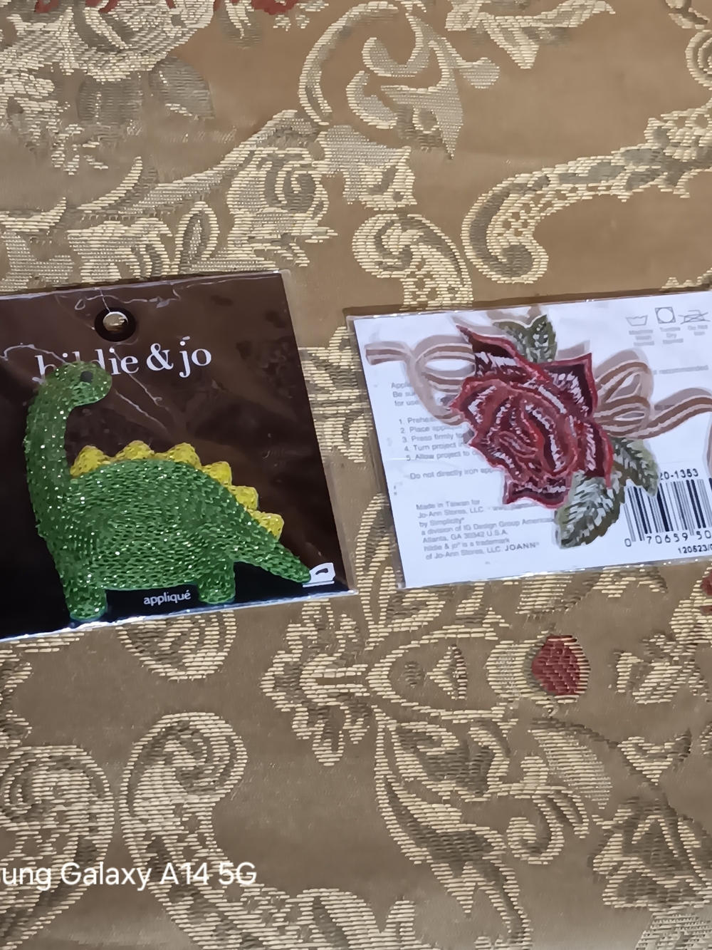 Hildie & Jo Green Sequin Dinosaur Hair Appliqué for Kids